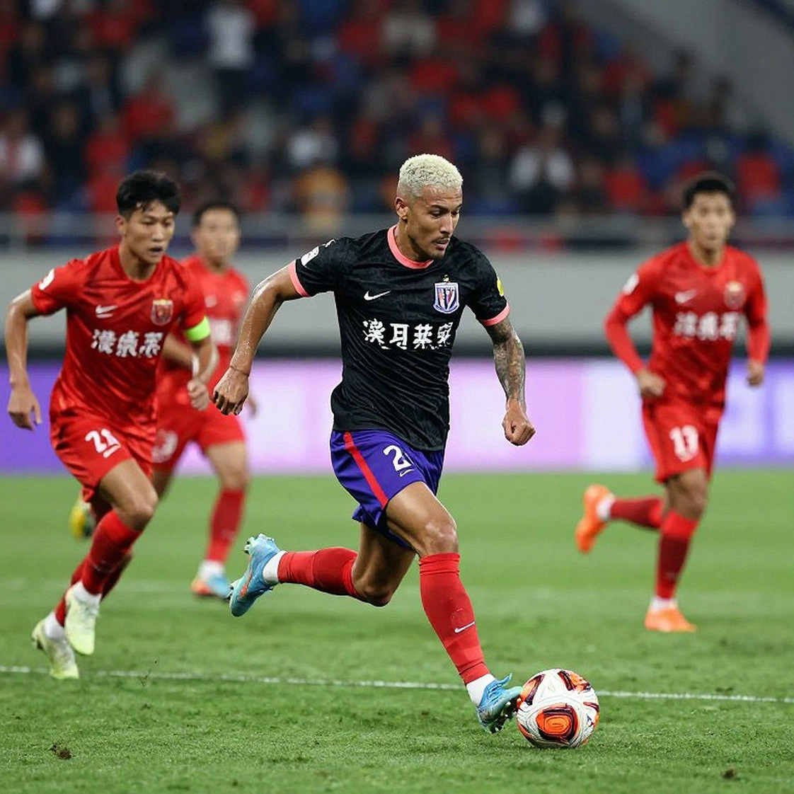 V.League và khoảng trống dữ liệu: Khi phán quyết trên sân thiếu bằng chứng