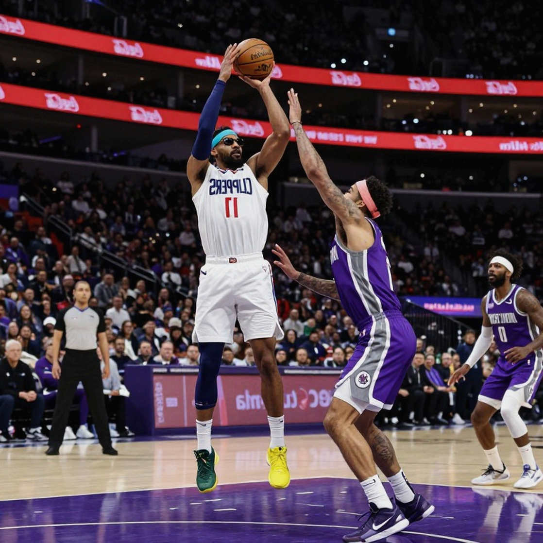 Mike James và chiếc cúp không đo được mùa giải