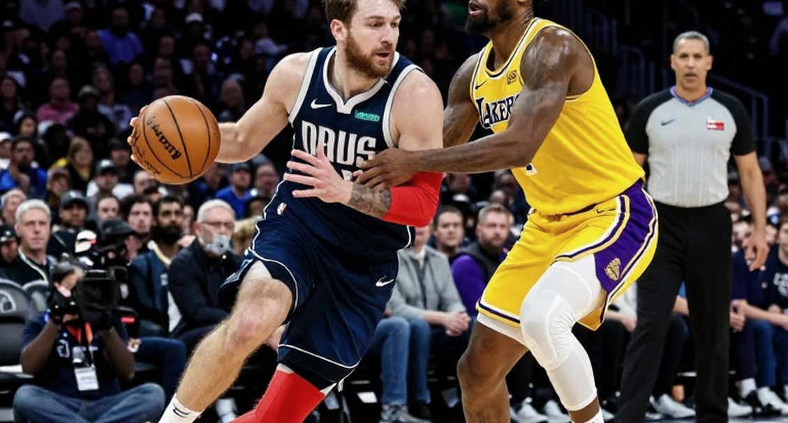 Mike James và chiếc cúp không đo được mùa giải Mike James và chiếc cúp không đo được mùa giải