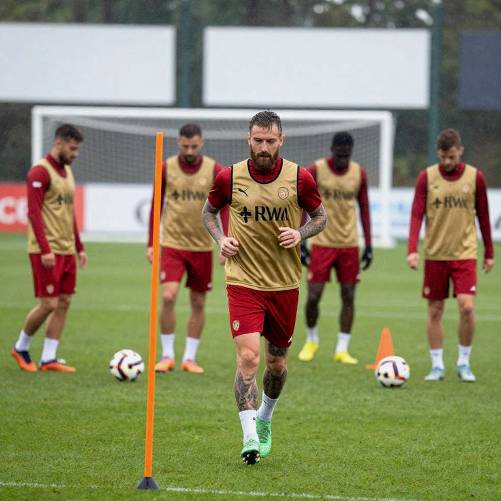 U23 Việt Nam đá 3-4-3 trước Kuwait: Đình Bắc và Ngọc Mỹ bắt đầu từ ghế dự bị U23 Việt Nam đá 3-4-3 trước Kuwait: Đình Bắc và Ngọc Mỹ bắt đầu từ ghế dự bị