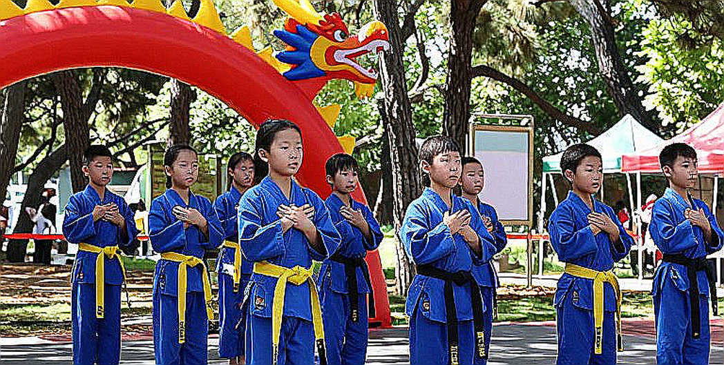 Trọng tài chết vì một cú ném đầu: bản đồ chấn thương và khoảng trống quyền lực của lucha libre Mexico