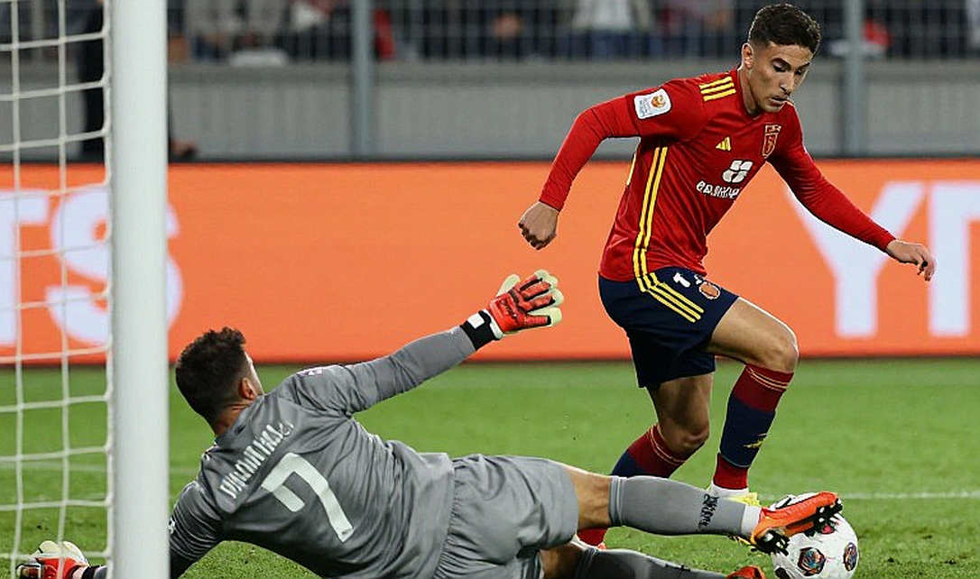 Hạn ngạch ngoại binh, không phải phí chuyển nhượng, mới là thứ định giá thị trường V.League