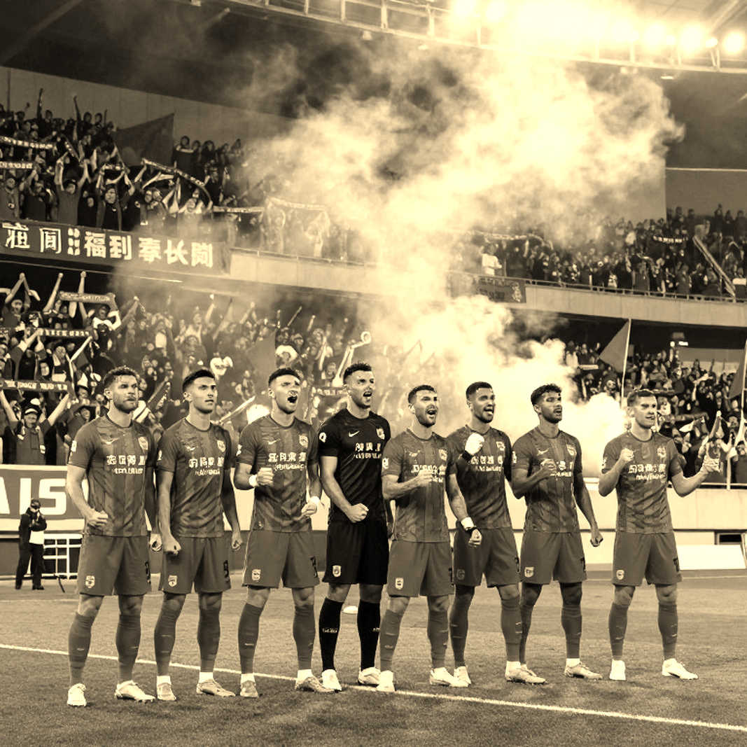 CAHN 1-4 Gamba Osaka: 67 phút phơi bày khoảng cách, và một bàn danh dự không đủ để che lấp