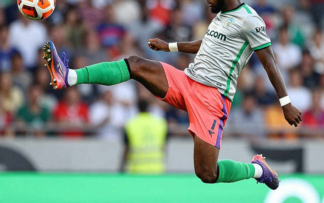 Thị trường chuyển nhượng V.League: Khi đồng tiền tài trợ định hình số phận cầu thủ
