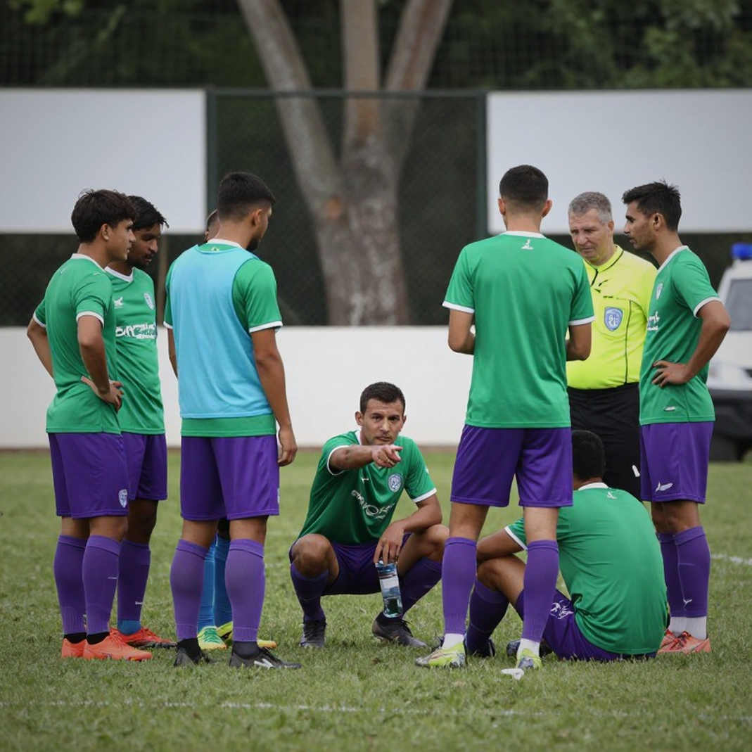 Giải mã dòng tiền V.League: Hợp đồng tài trợ chảy ngược về chính ông bầu